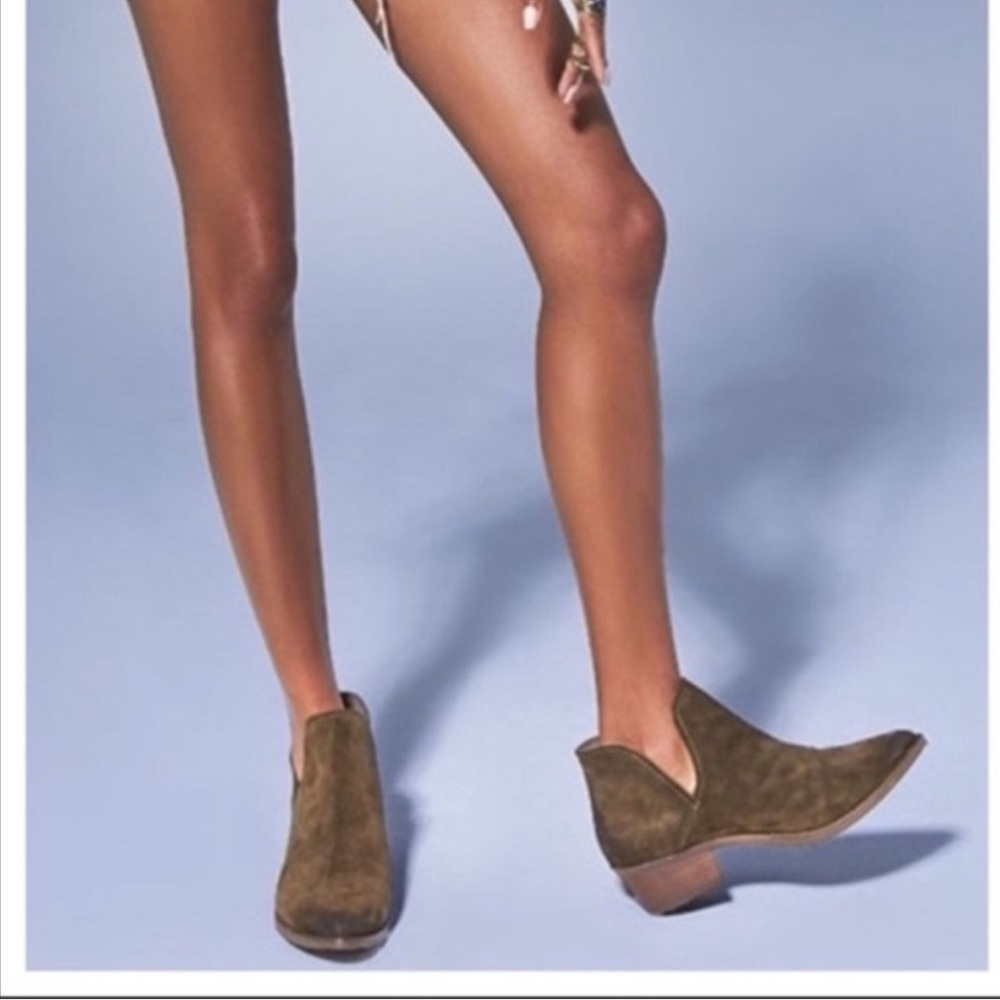 Steve Madden Brown Suede Ankle Boots